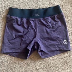 Virus training short